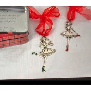 ❤️❤️❤️IN SEARCH OF BRIGHTON PARTY GIRL ORNAMENTS❤️❤️